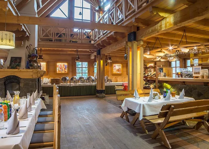 노살로비 드보르 3*